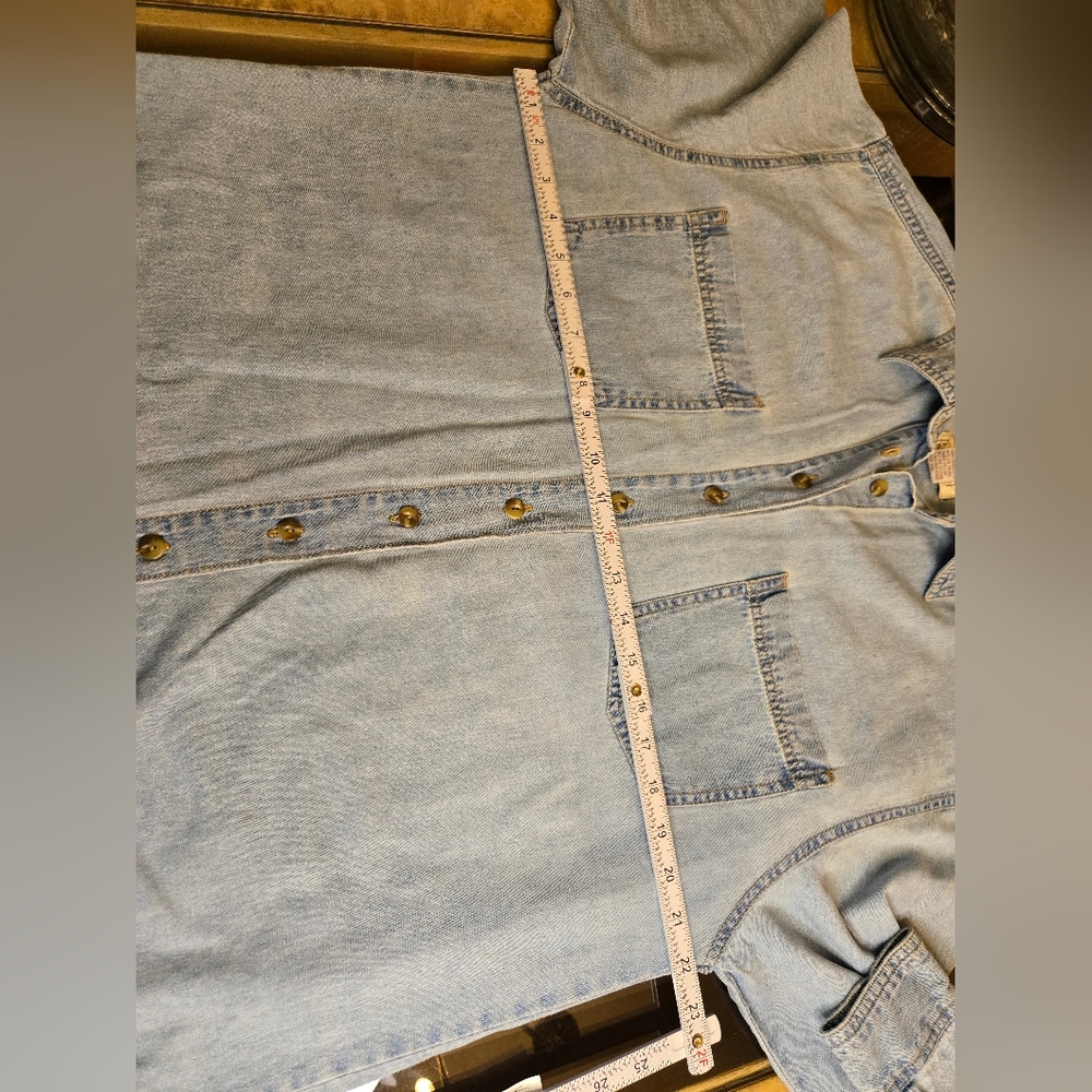 Laura Gayle Light Blue Denim Shirt Sz M - Picture 8 of 8